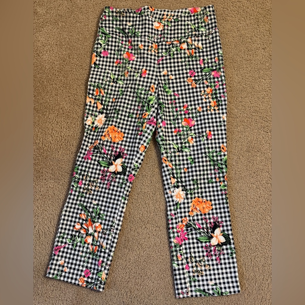 Women’s Floral Gingham Pull-On Pants - Black & White with Orange & Pink Flowers